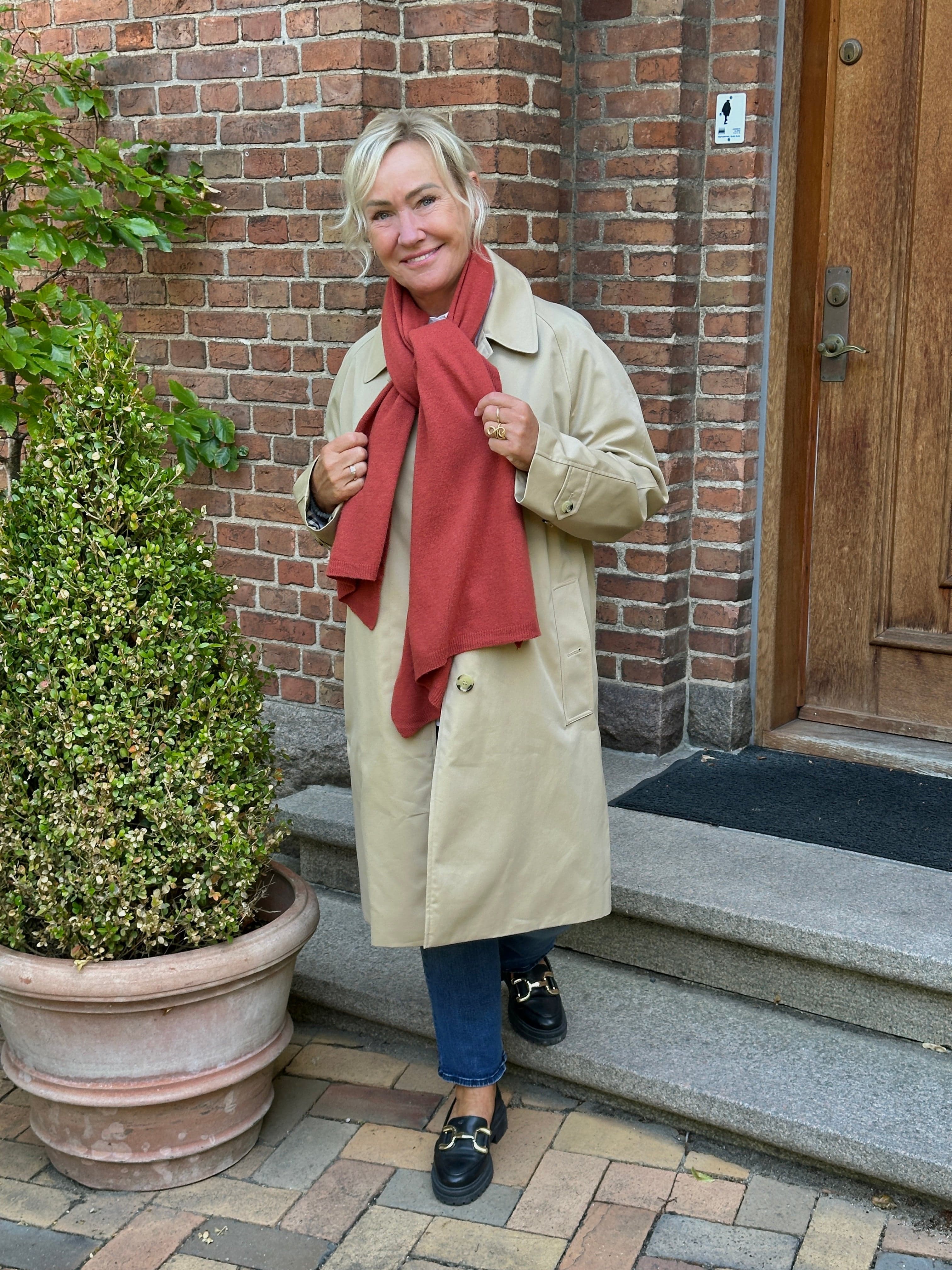 Halstørklæde i 5% cashmere - Brændt orange Uldplaiden.dk