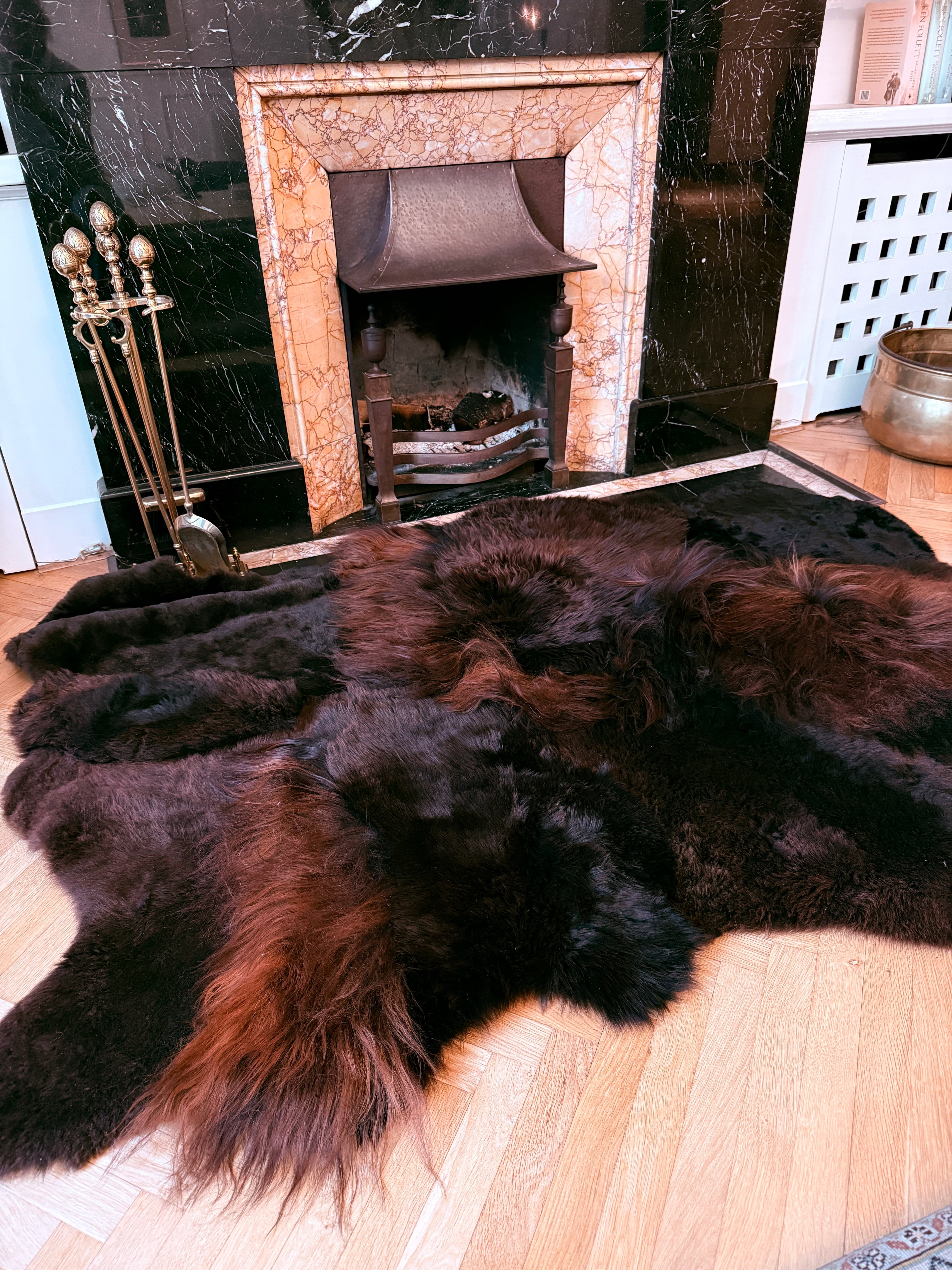 Islandsk lammeskinds tæppe - brun (Str. 180x120 cm) Lammeskind Uldplaiden.dk