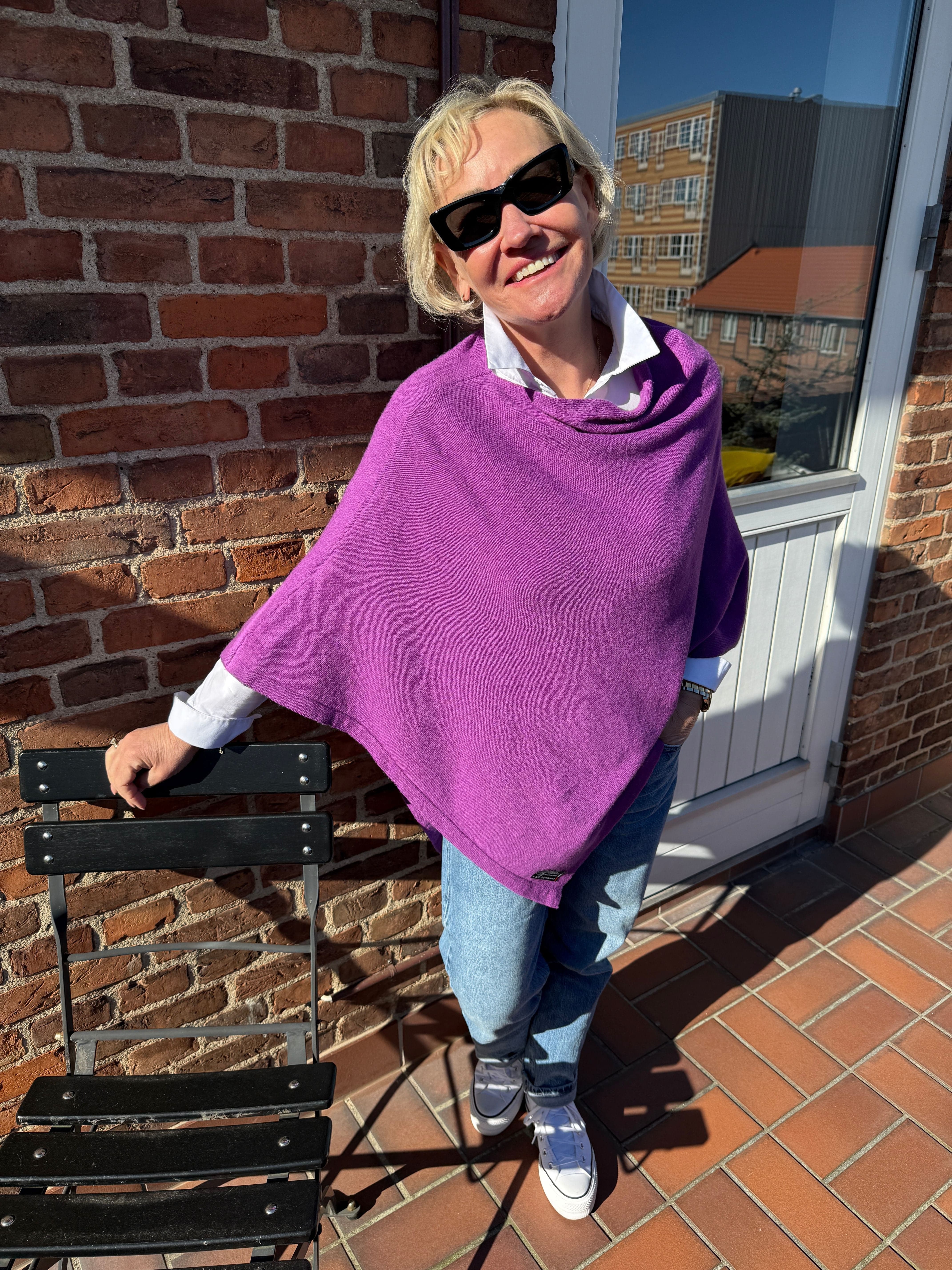 Poncho i 5% cashmere - Lilla Uldplaiden.dk