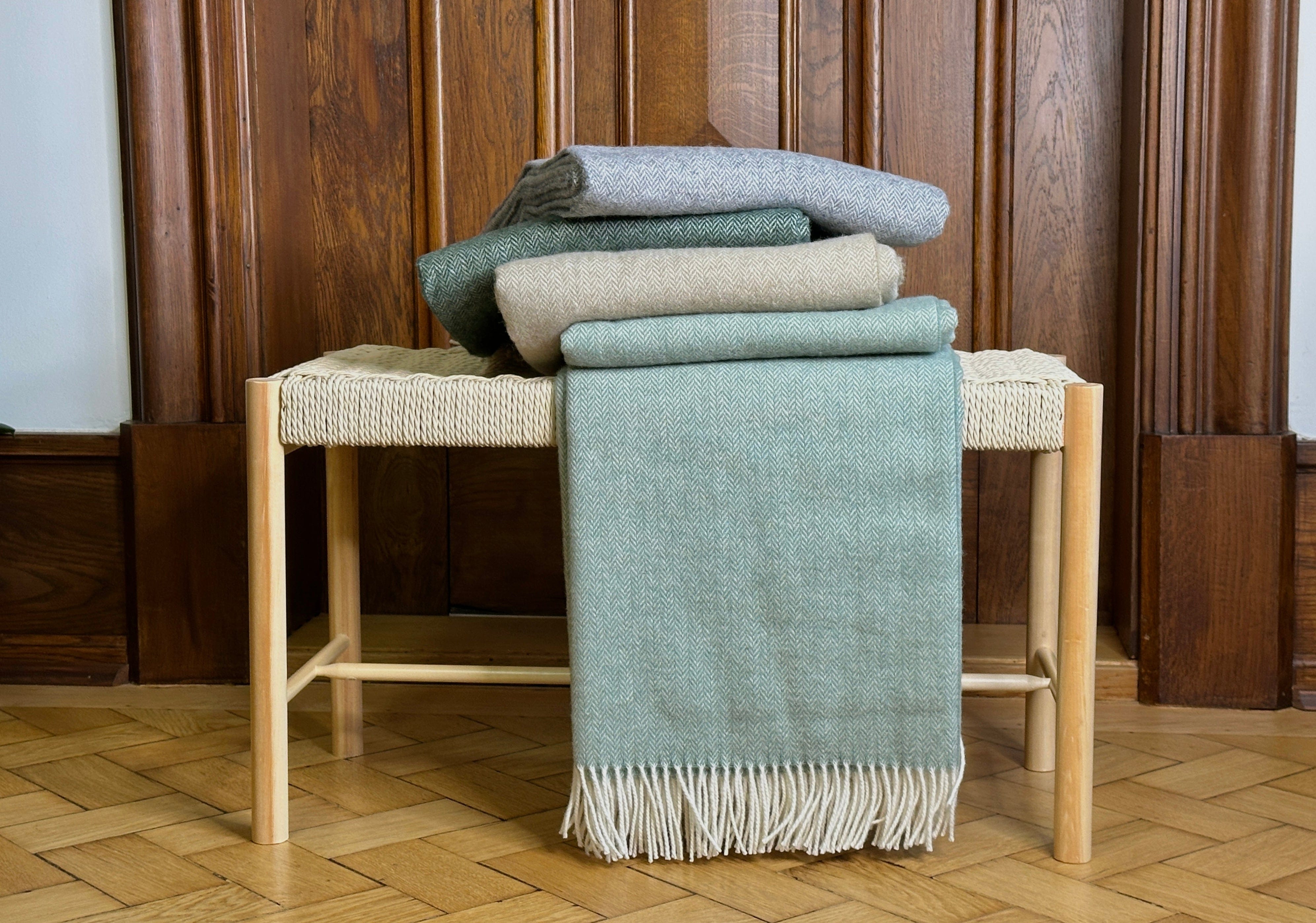 Uldplaid i 100% uld - Grå m. Sildebensmønster (140x200 cm) Plaid Uldplaiden