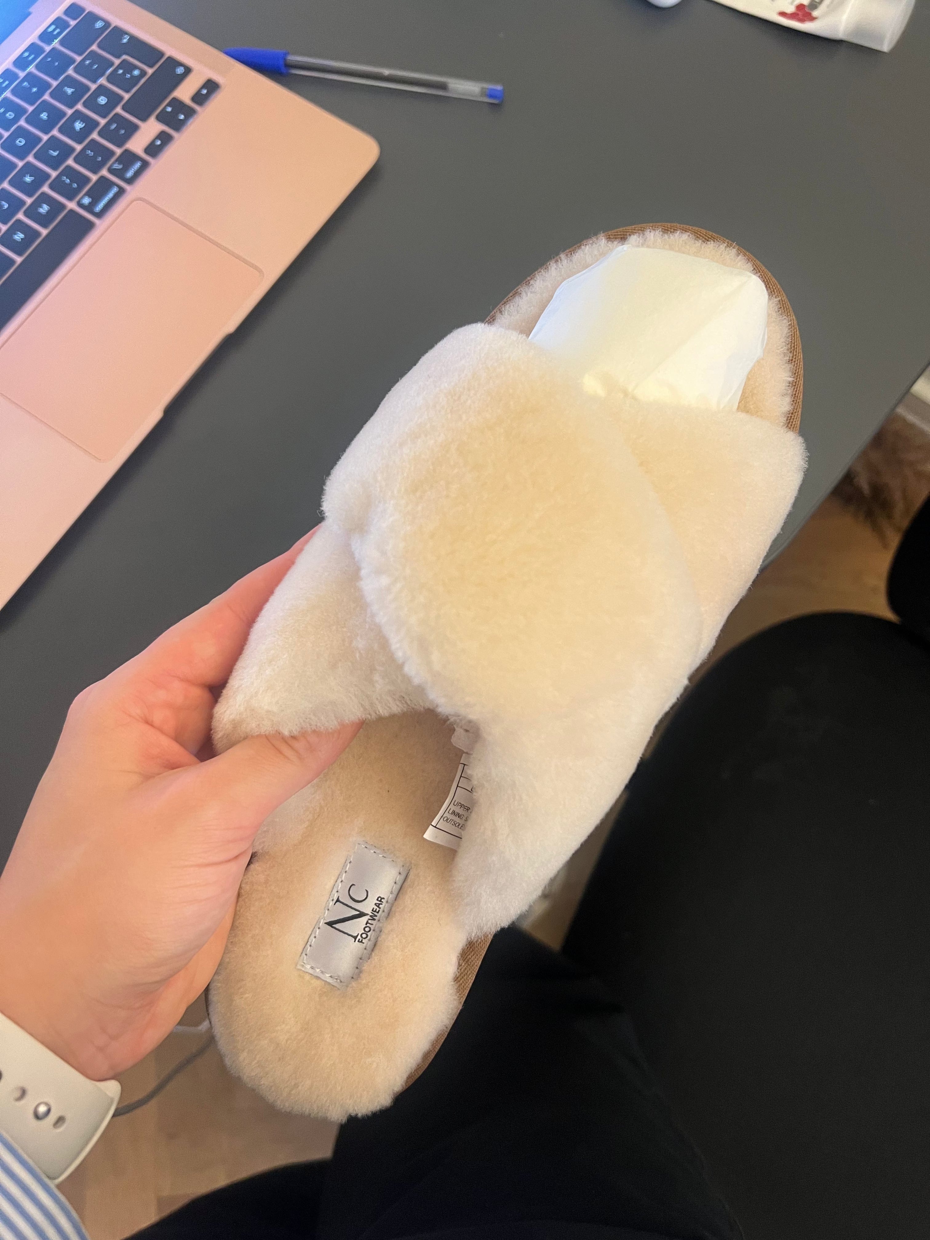 Lammeskind hjemmesko - Cross, Hvid Slippers Uldplaiden
