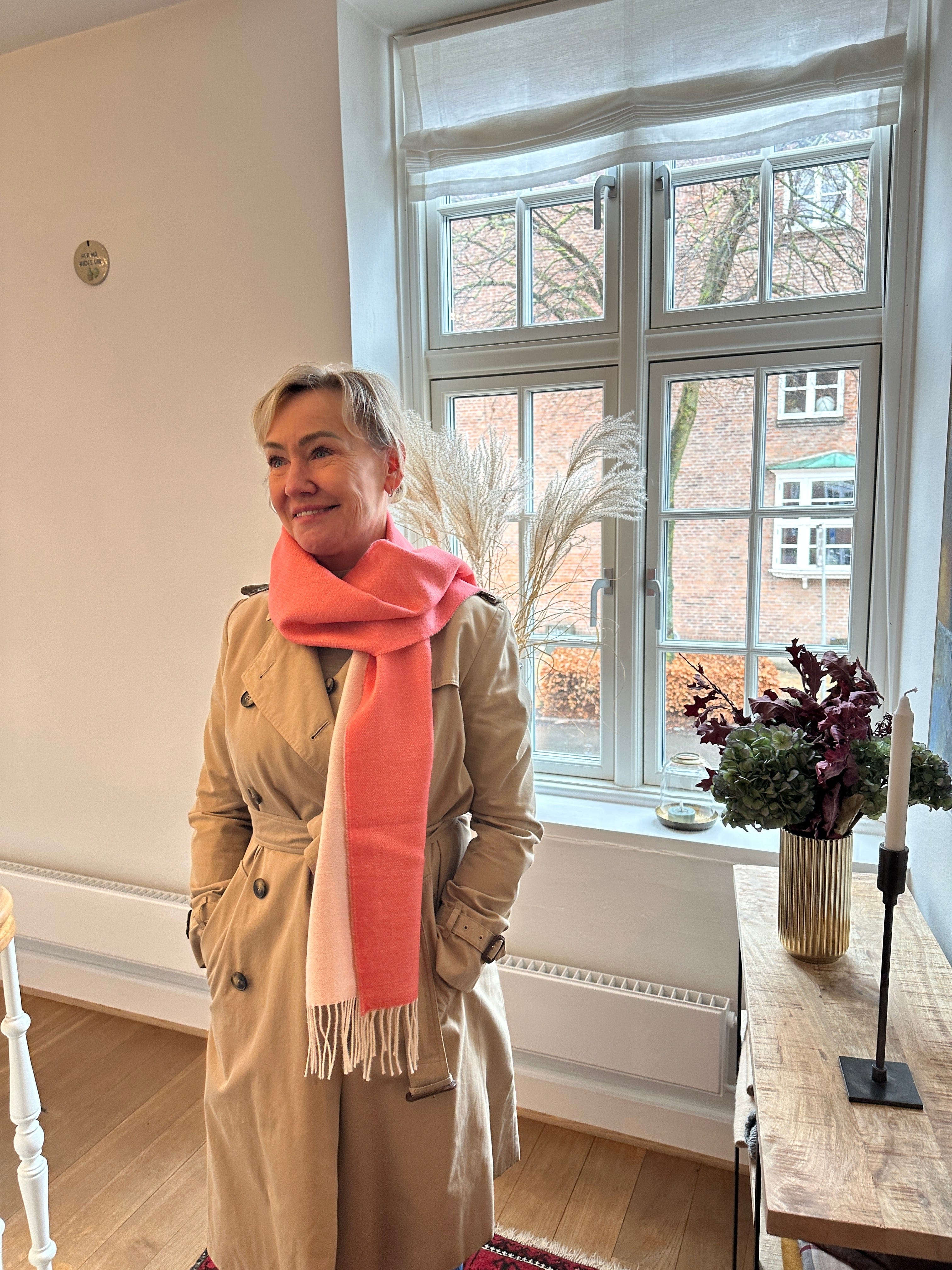 Halstørklæde i 100% baby alpaca uld - rosa/off white Tørklæder og sjaler Uldplaiden