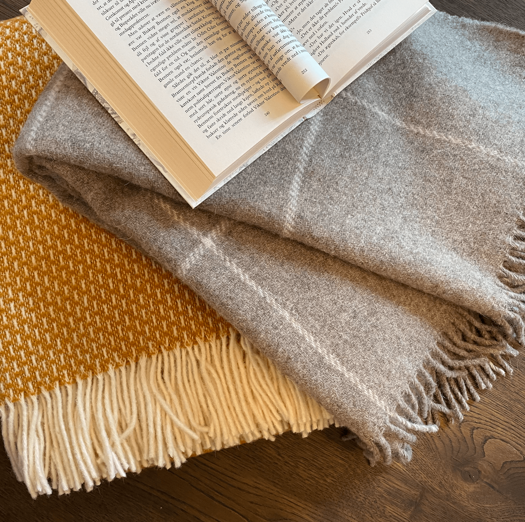 Uldplaid i 100% uld - Natur Tern (140x200 cm) Uldplaid Uldplaiden