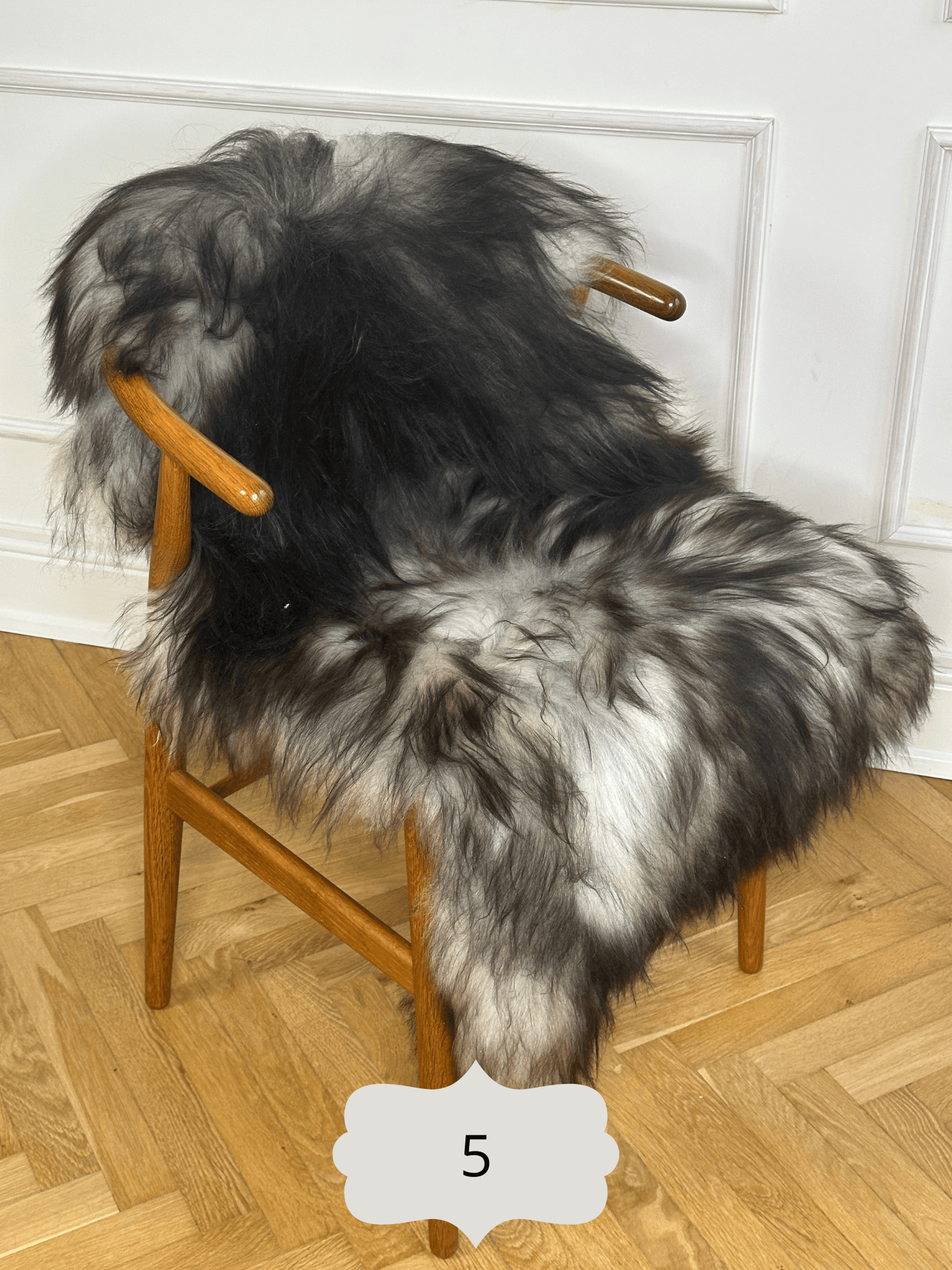 Langhåret lammeskind - Naturlig grå Uldplaiden.dk