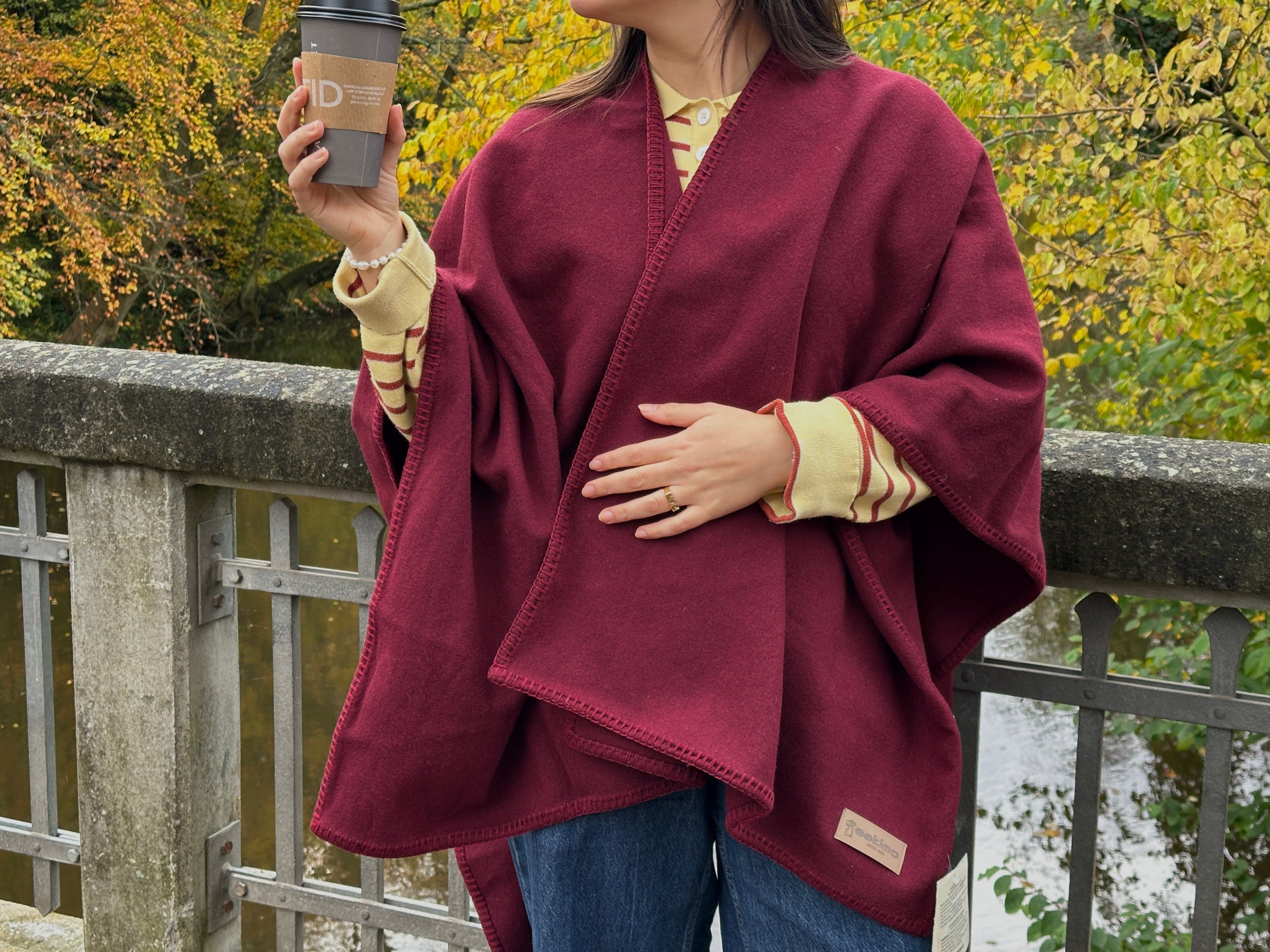 Poncho i 100% merinould - Bordeaux Poncho Uldplaiden.dk