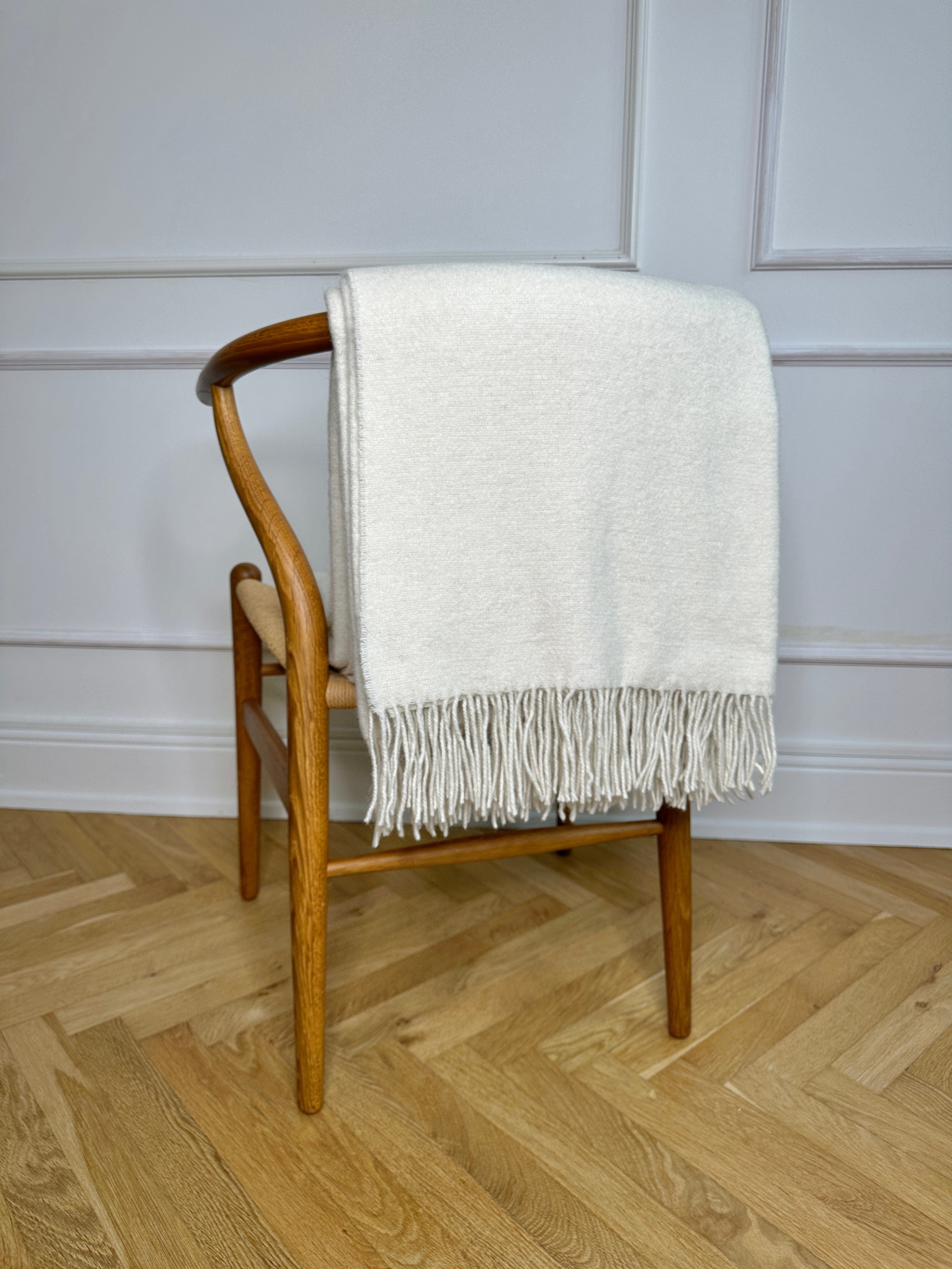 Uldplaid i Merinould - off white (140x200 cm) Uldplaid Uldplaiden