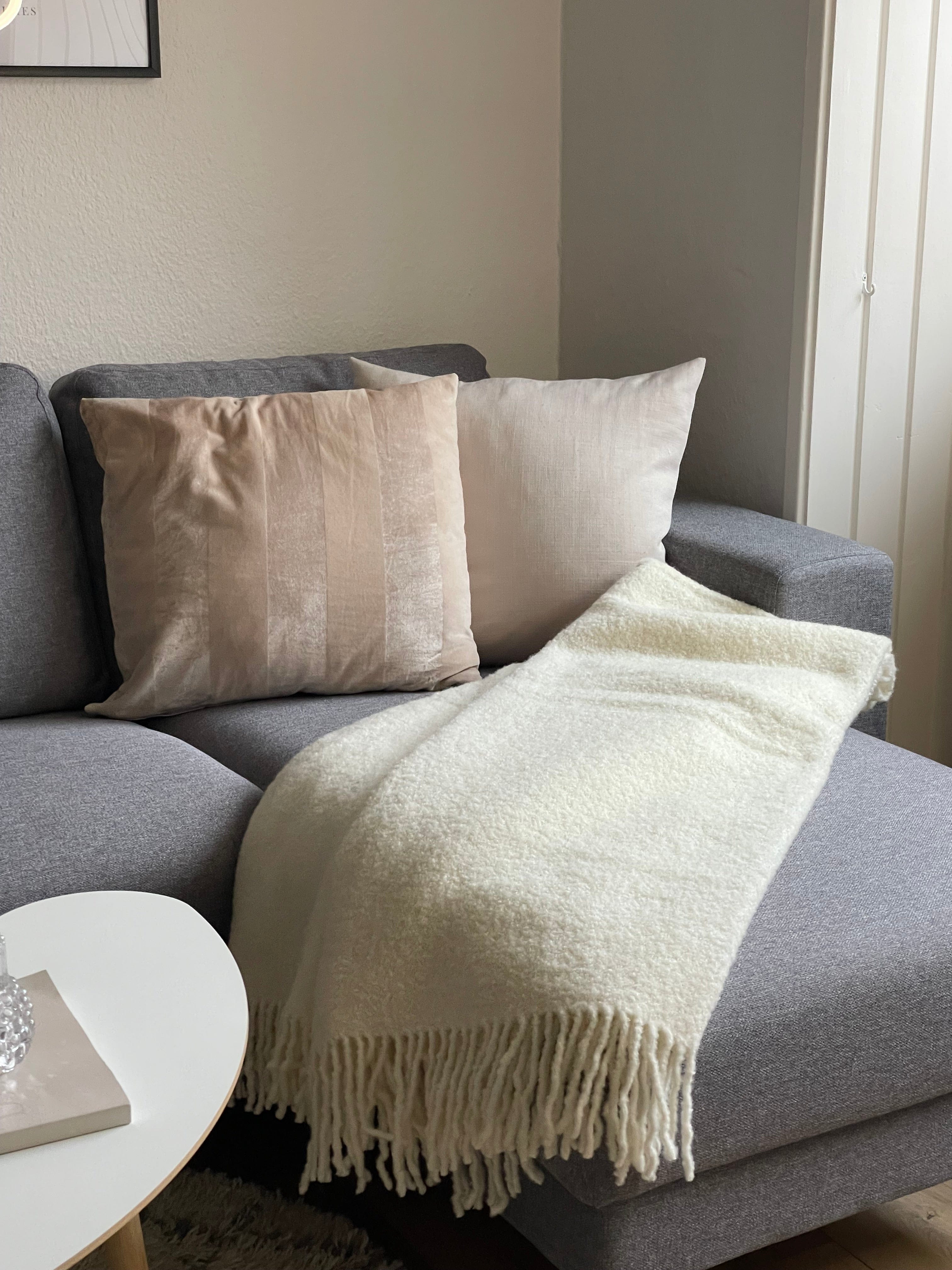 Uldplaid i uld - Hvid Boucle (140x200 cm) Uldplaid Uldplaiden
